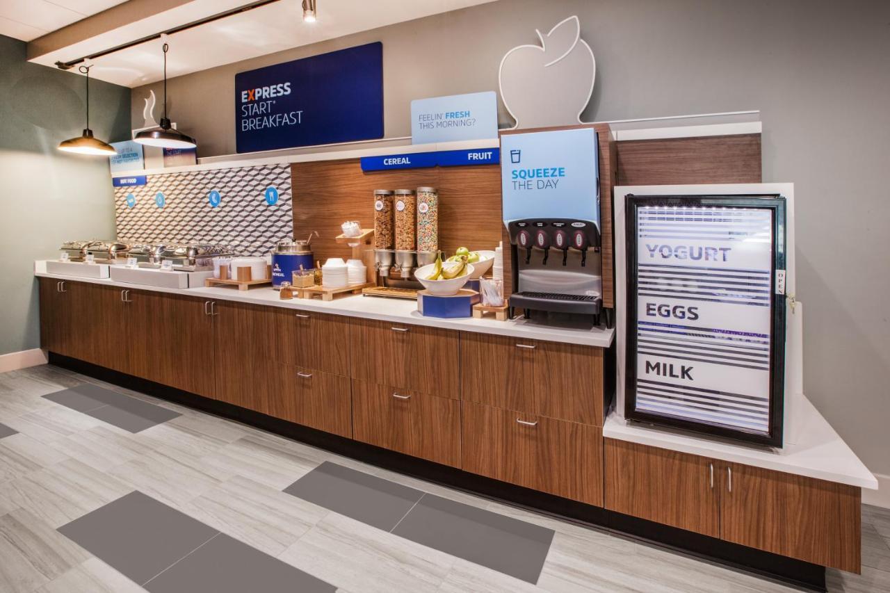 Holiday Inn Express & Suites Woodside Laguardia Airport نيو يورك المظهر الخارجي الصورة