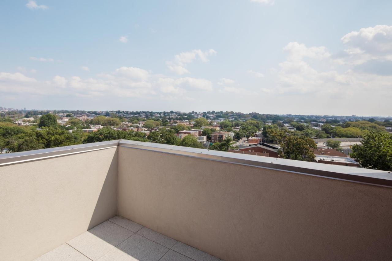 Holiday Inn Express & Suites Woodside Laguardia Airport نيو يورك المظهر الخارجي الصورة