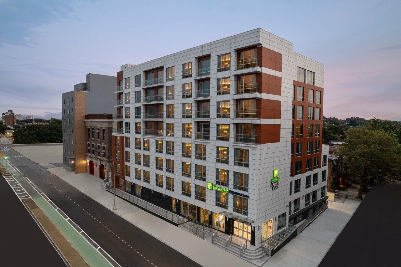 Holiday Inn Express & Suites Woodside Laguardia Airport نيو يورك المظهر الخارجي الصورة